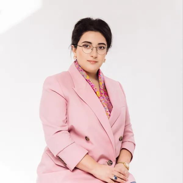 Dr Kristina Kazaryan