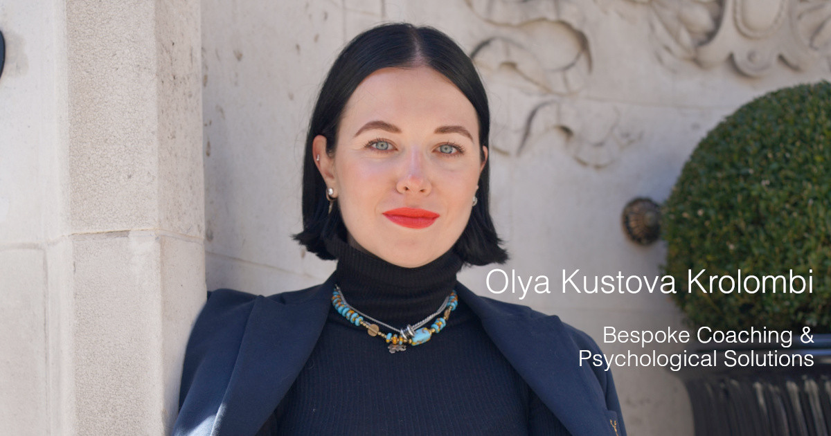 Portrait of psychologist and executive coach Olya Kustova Krolombi, expert in burnout prevention and mental health coaching.